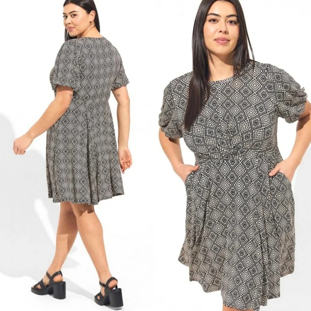 NWT TORRID SUPER SOFT BALOON SLEEVE A LINE DRESS